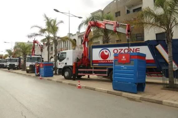 الحجز على شاحنات وآليات شركة النظافة بتمارة