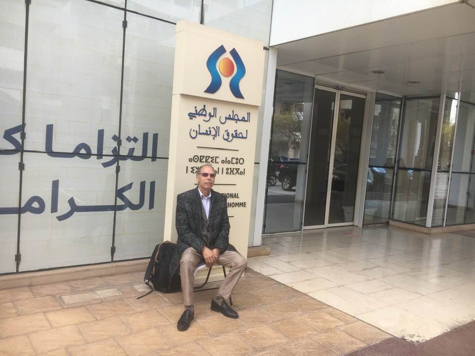 نائب وكيل الملك يؤكد قانونية منع المعطي منجب من السفر وينفي الادعاءات المضللة