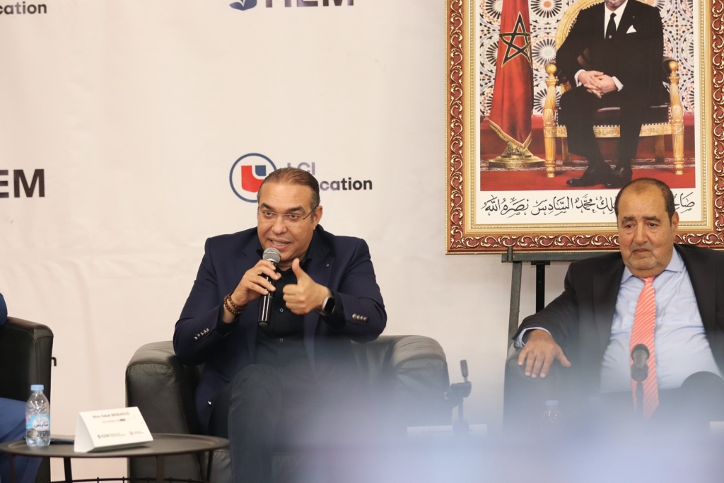 أوزين يرفض تقزيم نقاش استيراد الأغنام ويطالب بكشف دعم النقل والسكن والسياحة