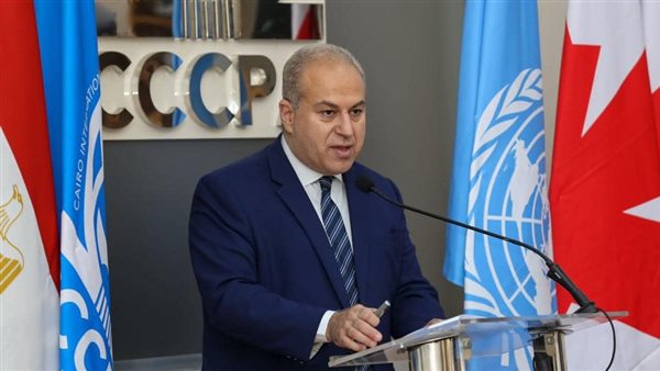 السفير المصري يشبد بدور الملك في دعم فلسطين