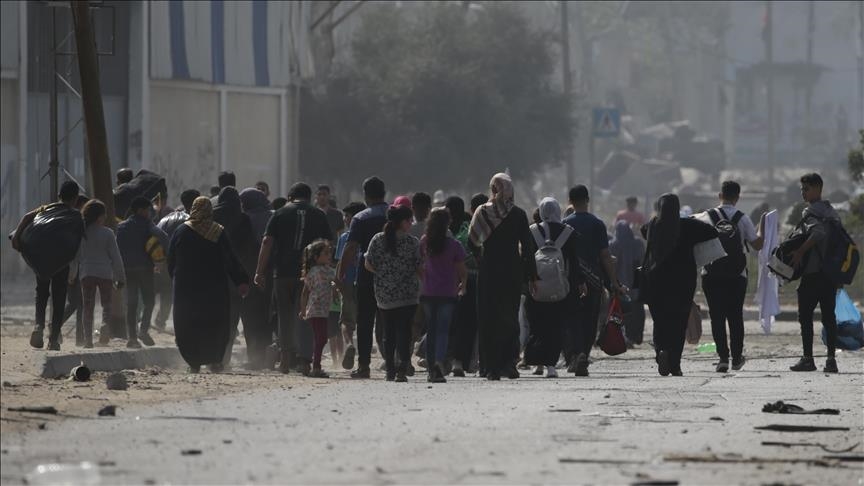 حقل موت.. نازحون بغزة يعيشون وسط ذخائر وجوع دائم