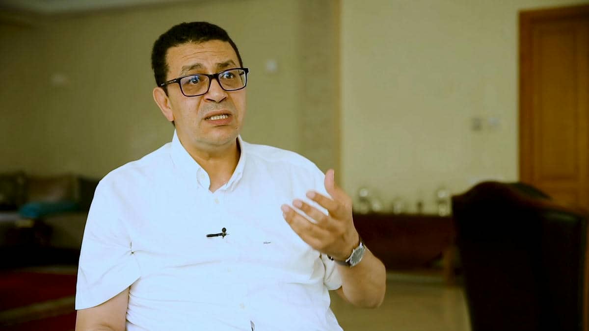 اليحياوي يبسط مفهوم “الإنصاف” في معرض الكتاب