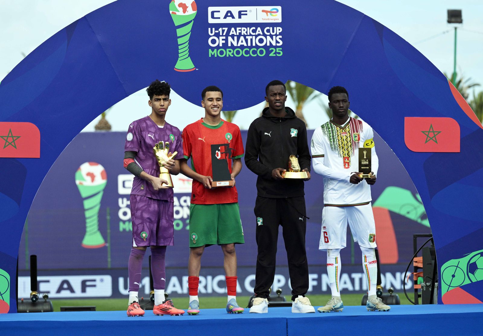 بلعروش ووزان الأفضل في كأس إفريقيا