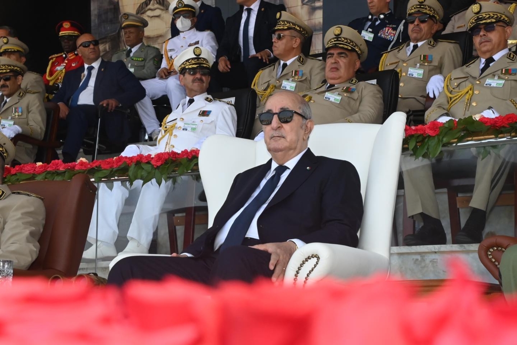 الجزائر تحتمي بقانون التعبئة العامة للتغطية على عزلتها الدبلوماسية