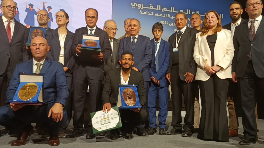 بوعزيزي يفوز بجائزة الاختراع في المجال الزراعي