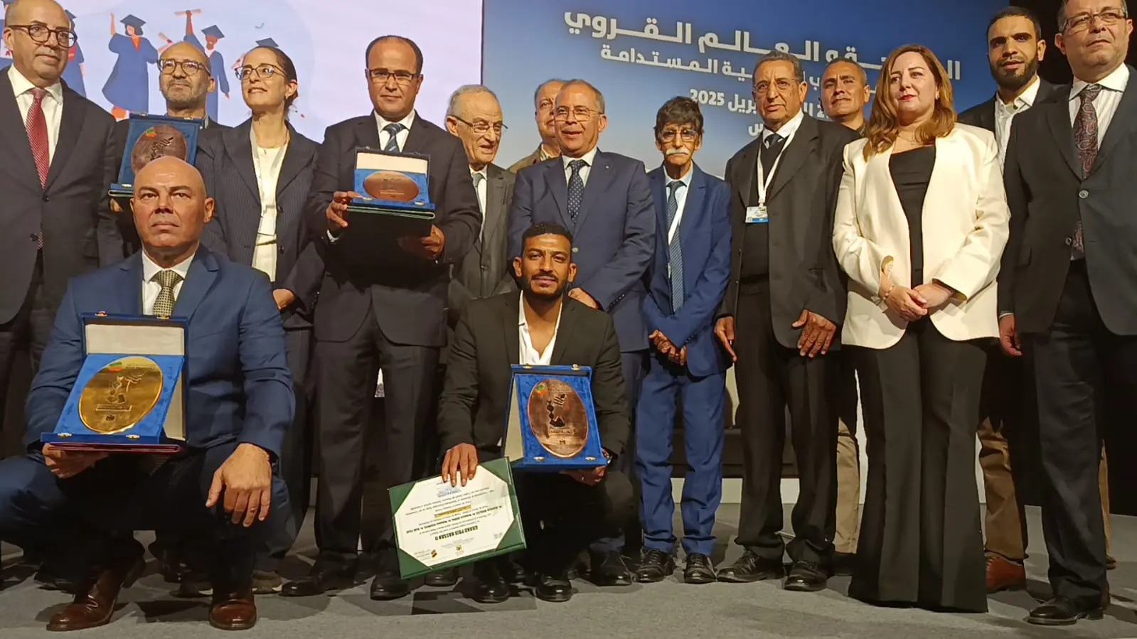 بوعزيزي يفوز بجائزة الاختراع في المجال الزراعي