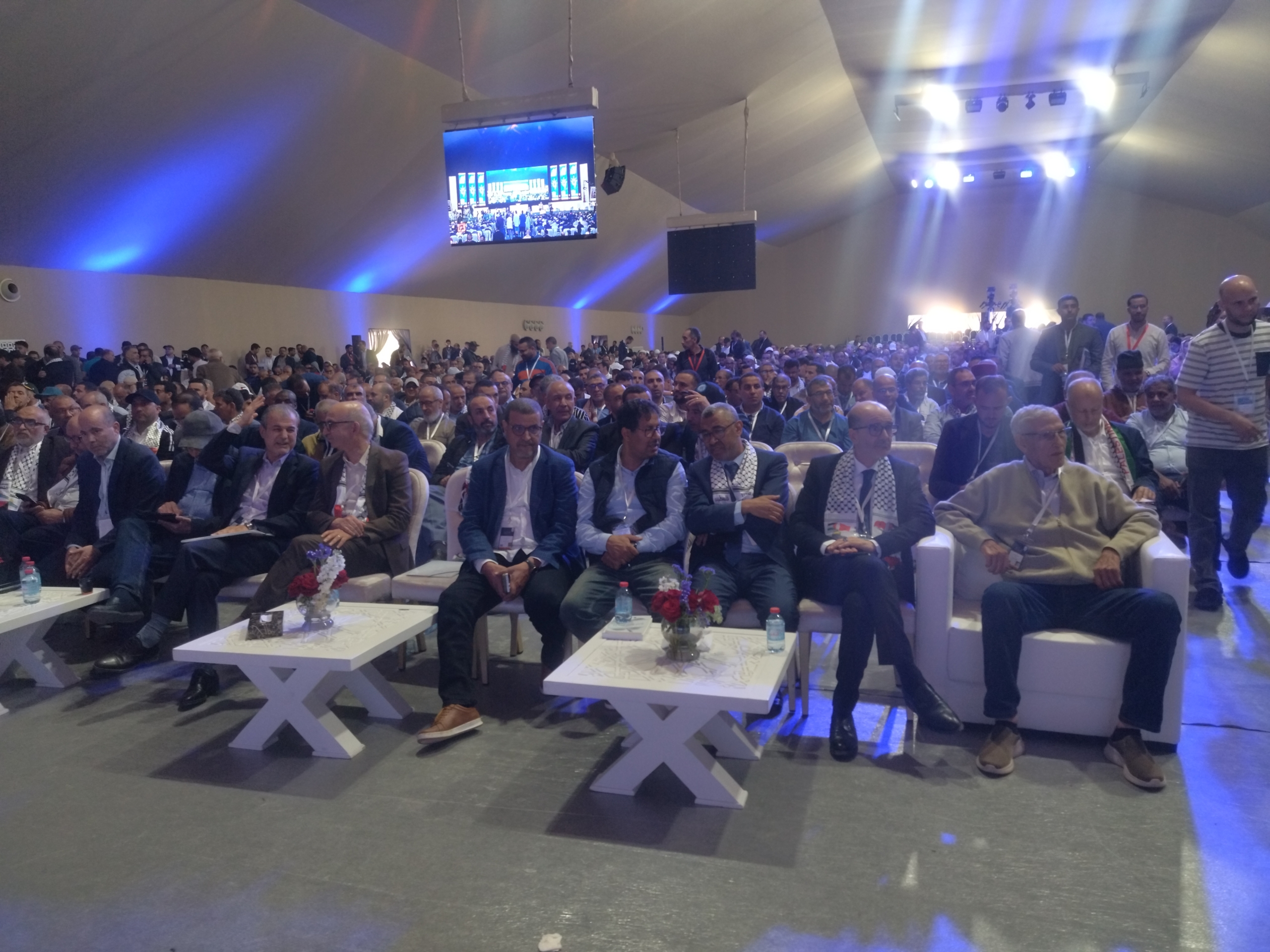 كواليس “التداول”.. بوانو يدعم الأزمي وقيادات تعارض استمرار بنكيران