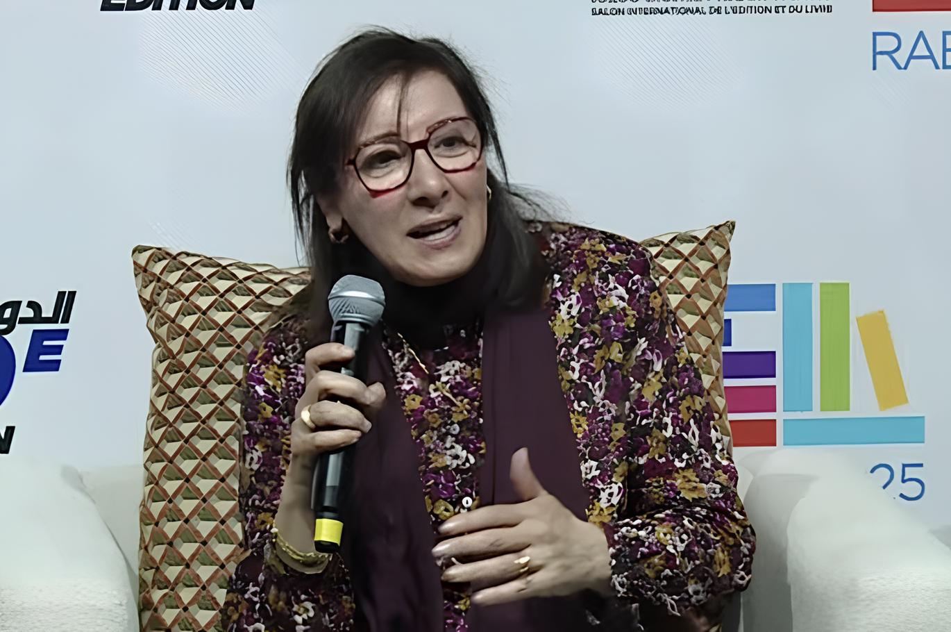 حورية الخمليشي: القصيدة تجاوزت الحدود التقليدية للأجناس الأدبية والفنية المعاصرة