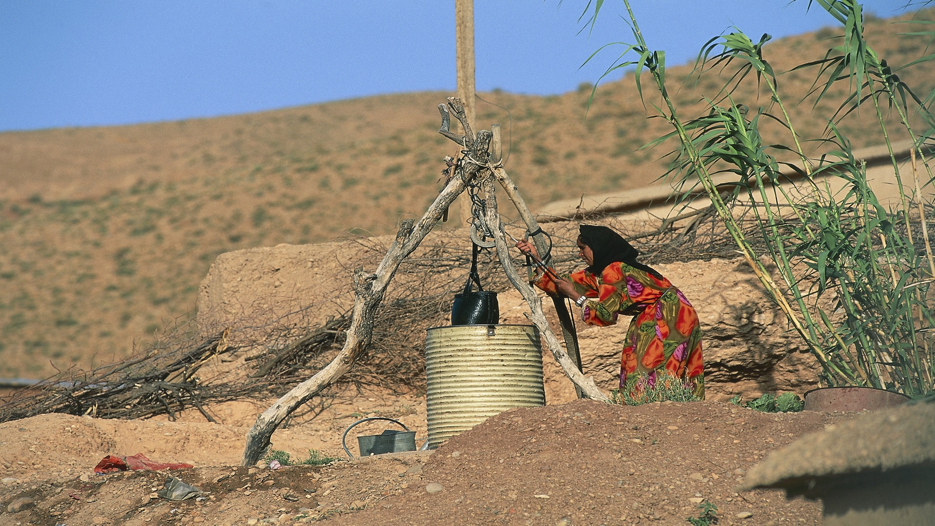 من تأخر الأمطار إلى ارتفاع الحرارة.. التغير المناخي يزحف بالمغرب