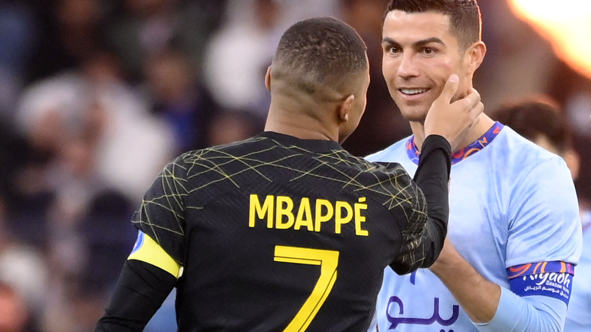 مبابي يواصل الإبهار ويهدد أرقام رونالدو