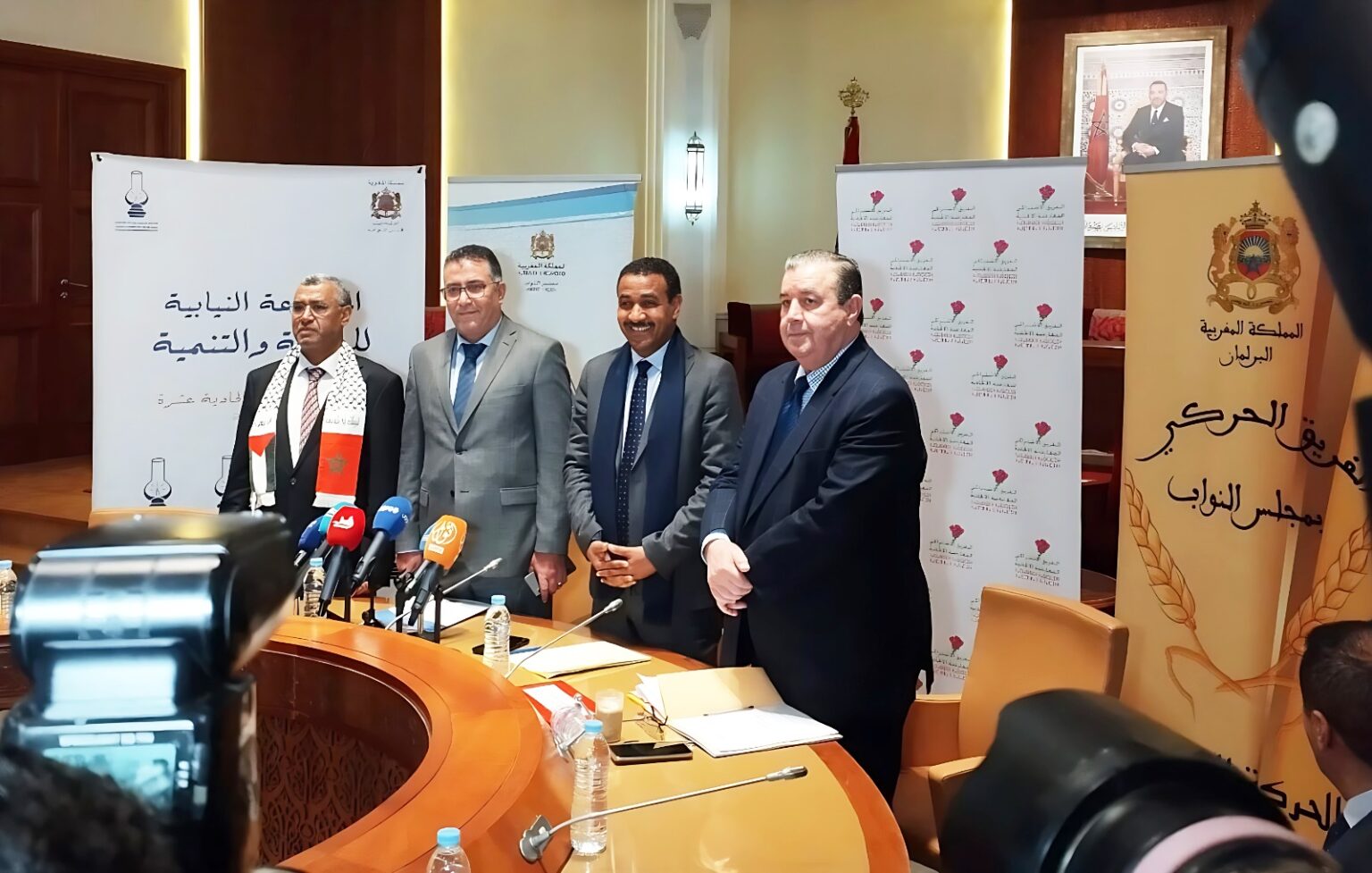 المعارضة تكشف أسباب تمسكها بملتمس الرقابة لإسقاط الحكومة