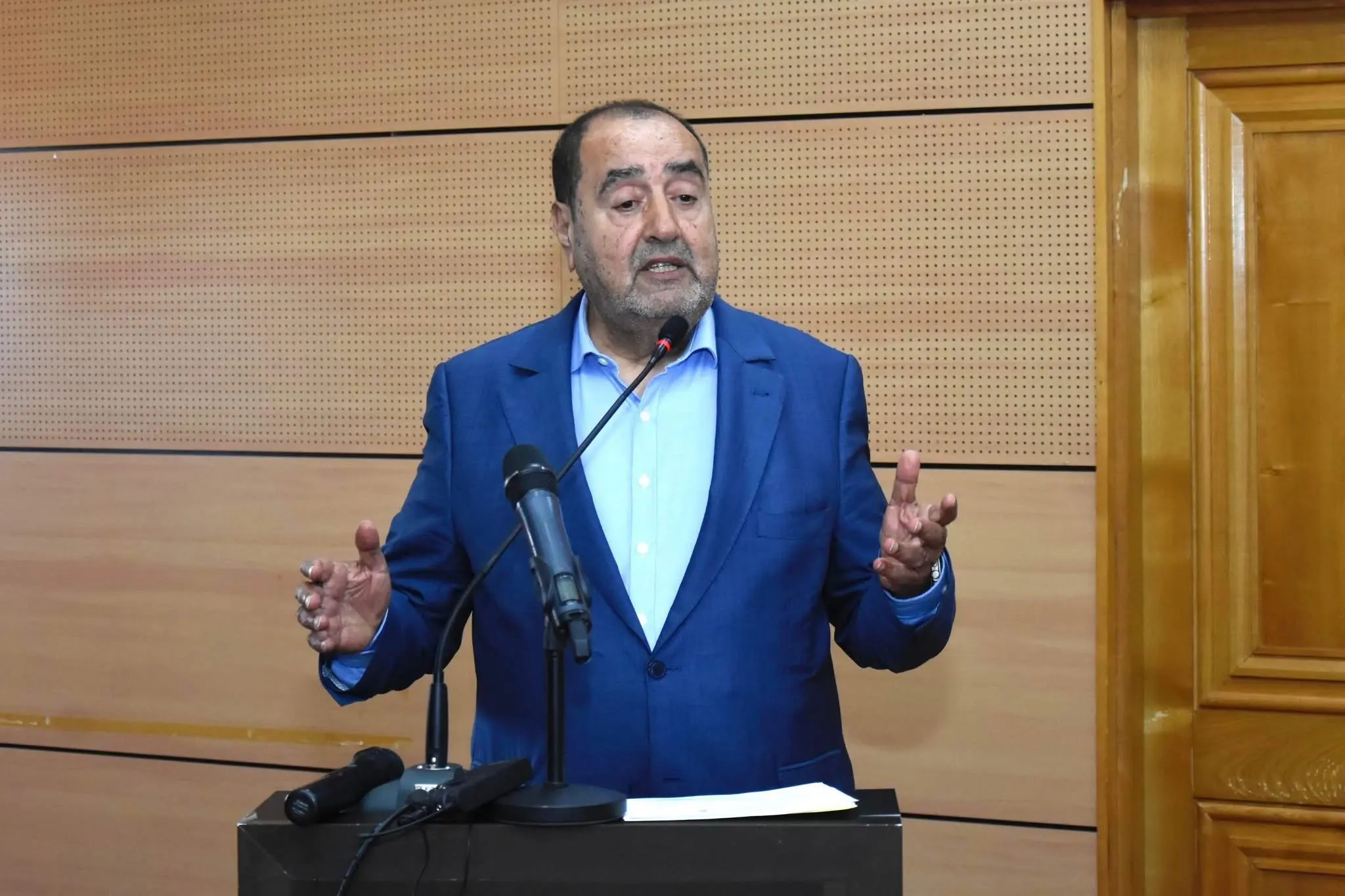 لشكر ينتقد الحكومة ويتهم المعارضة بالتخاذل في دعم ملتمس الرقابة