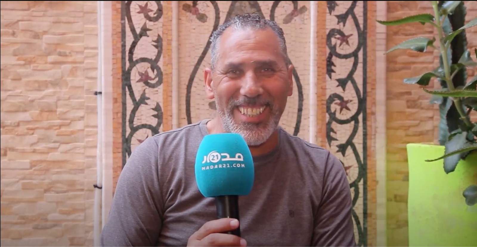 مصطفى هنيني: غياب الدعاية وتغير الوسائط أثر على شعبية المسرح
