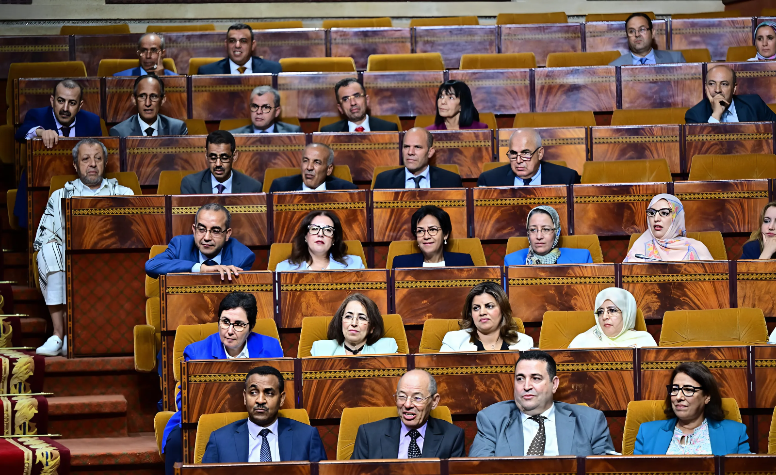 الفريق الاشتراكي يطلب حضور مدراء مؤسسات عمومية للجان البرلمان