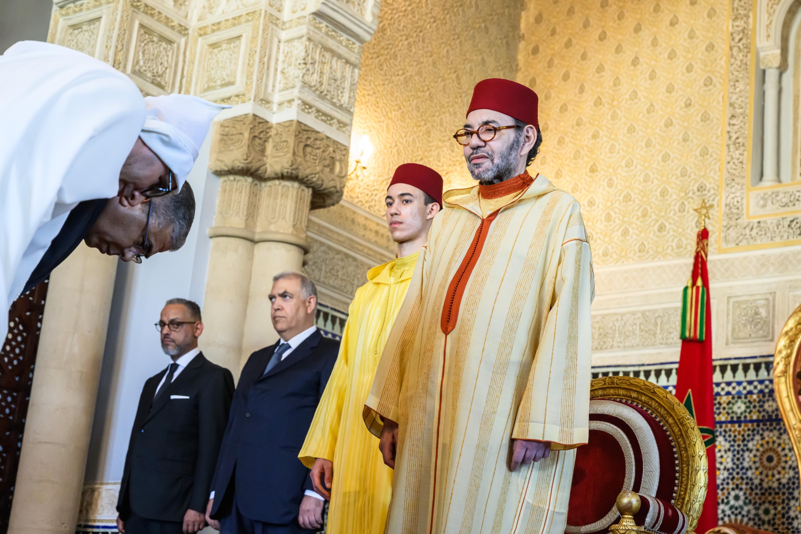 الملك يستقبل بالقصر الملكي بالرباط الولاة والعمال الجدد المعينين