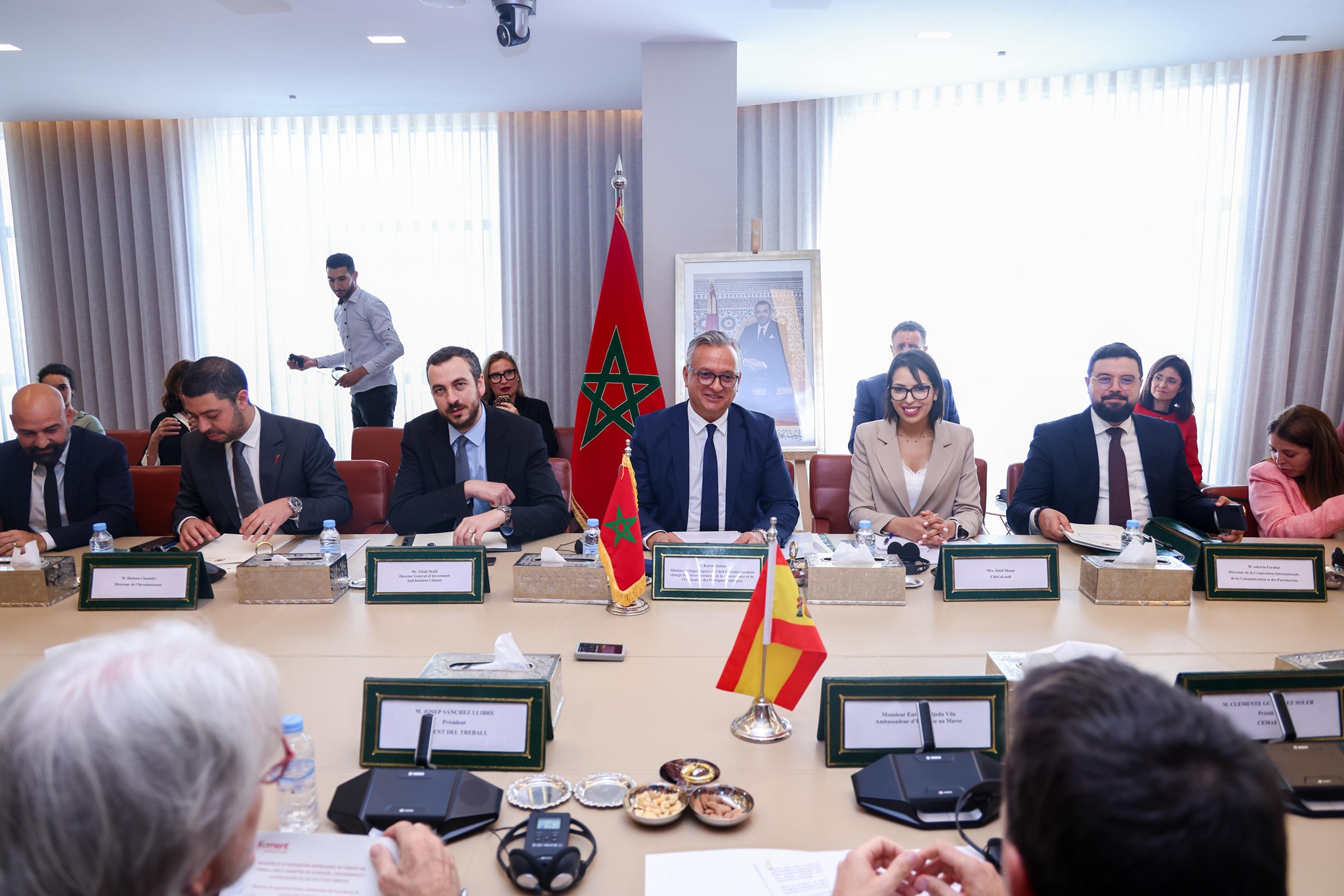زيدان يوقع اتفاقيات لإحداث 700 منصب شغل ببرشلونة