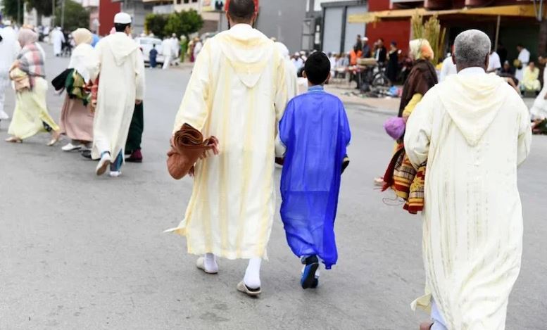 “الباطرونا” تدعو لمنح الإثنين عطلة استثنائية بالقطاع الخاص