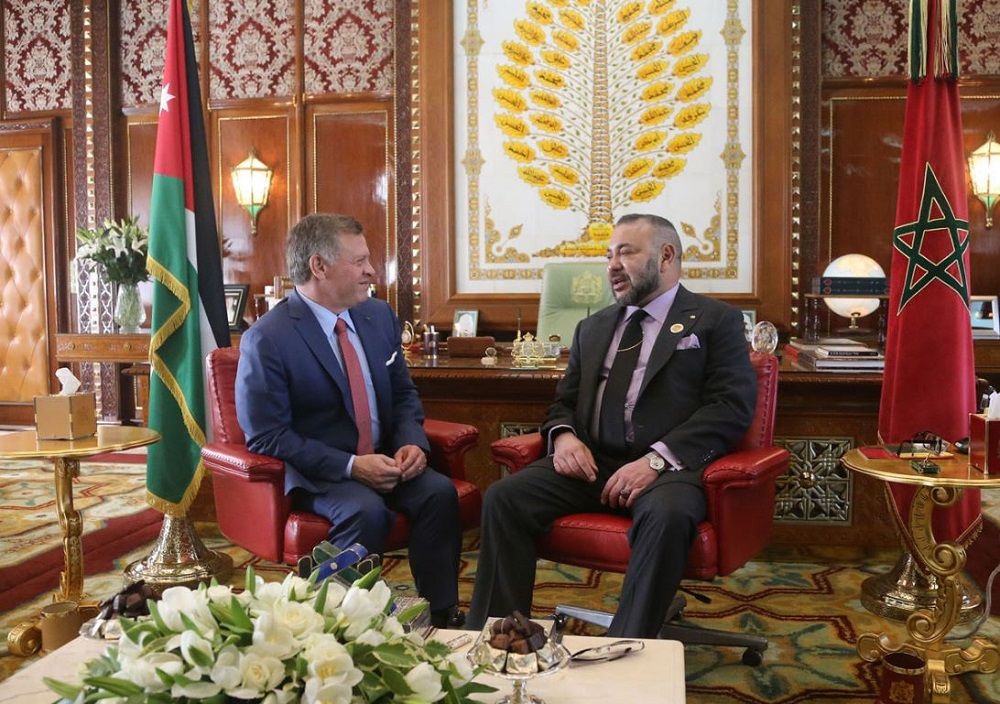 الملك يهنئ العاهل الأردني بعيد الجلوس الملكي