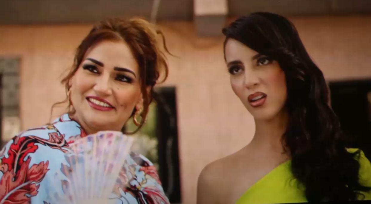 فيلم “الربحة” يرصد تحول أبناء حي شعبي من الفقر للربح الرقمي
