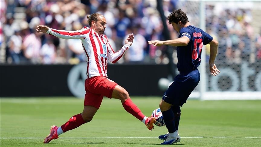 باريس سان جيرمان يفوز على أتلتيكو مدريد برباعية