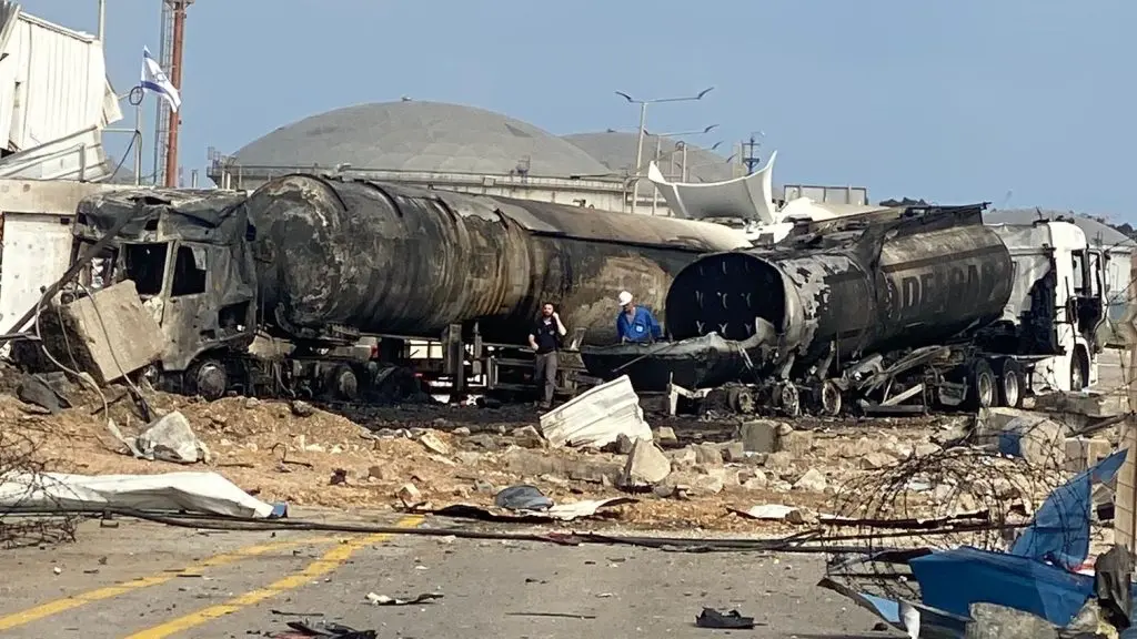 القصف الإيراني لمصفاة حيفا يخلف 3 قتلى