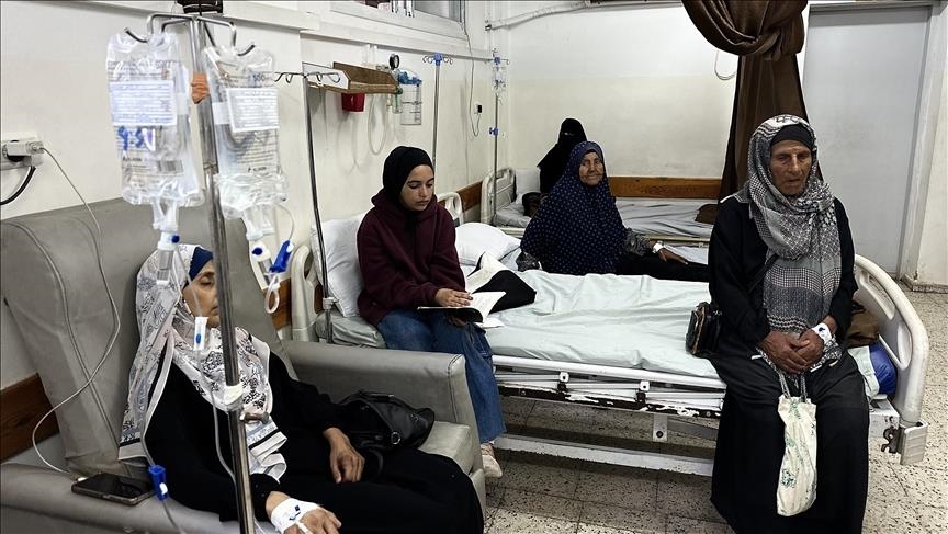 تحت الإبادة والنزوح المتكرر.. يوميات مرضى السرطان في غزة