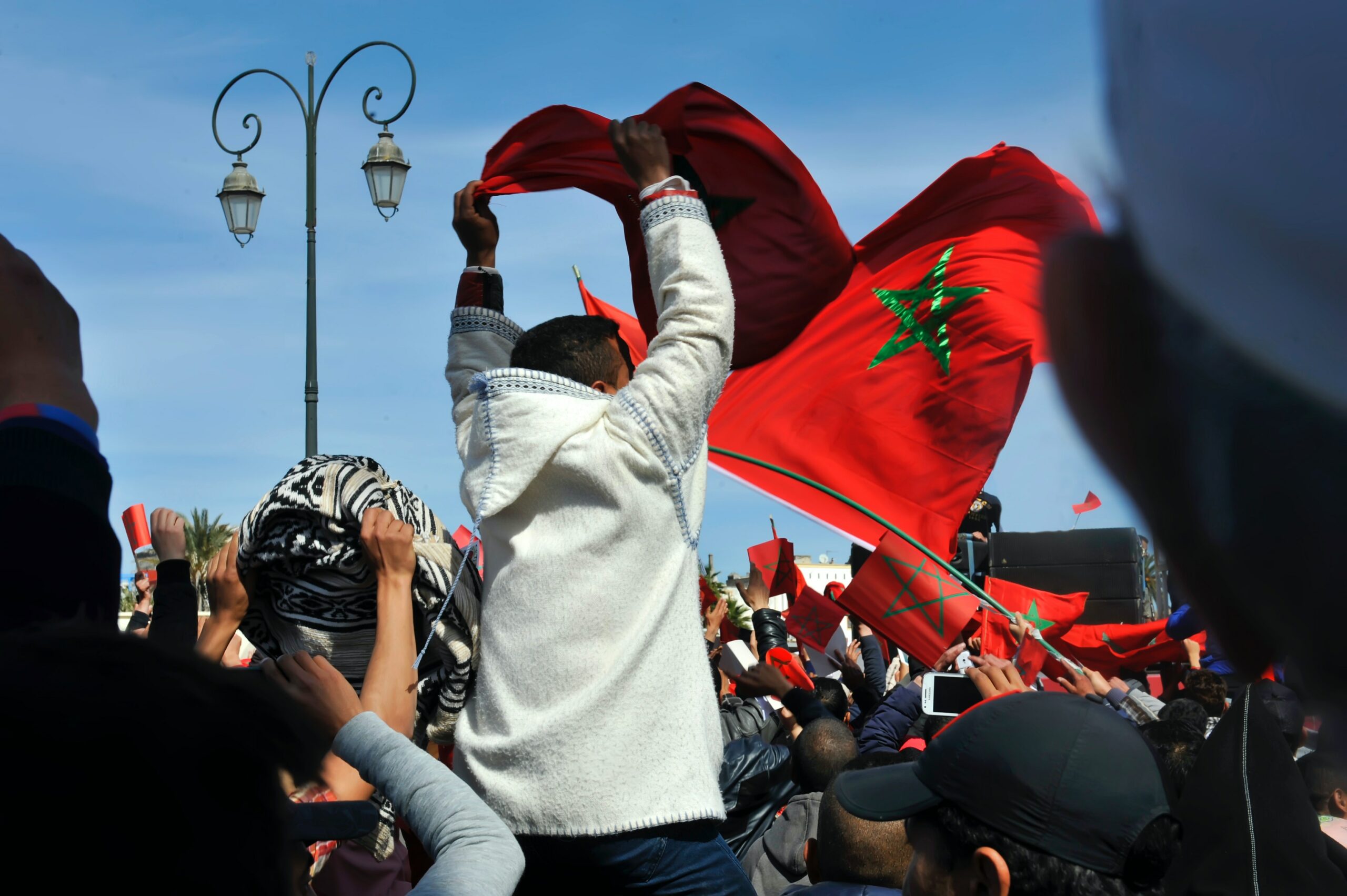 54% من الشباب المغاربة متفائلون و86% غير راضين عن تدبير الغلاء