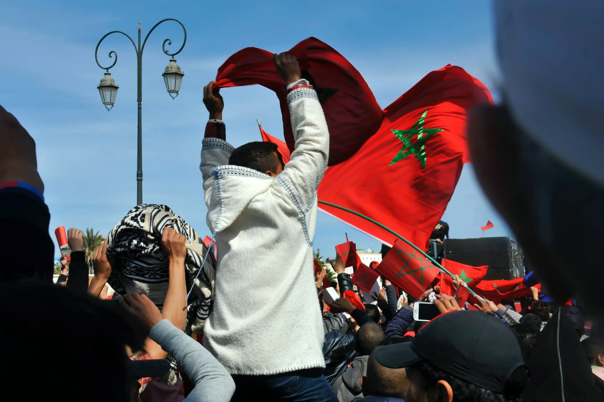 54% من الشباب المغاربة متفائلون و86% غير راضين عن تدبير الغلاء
