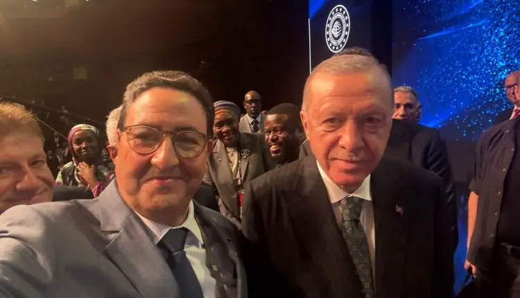 “سيلفي قيوح”.. الفارق بين الوزير ورجل الدولة