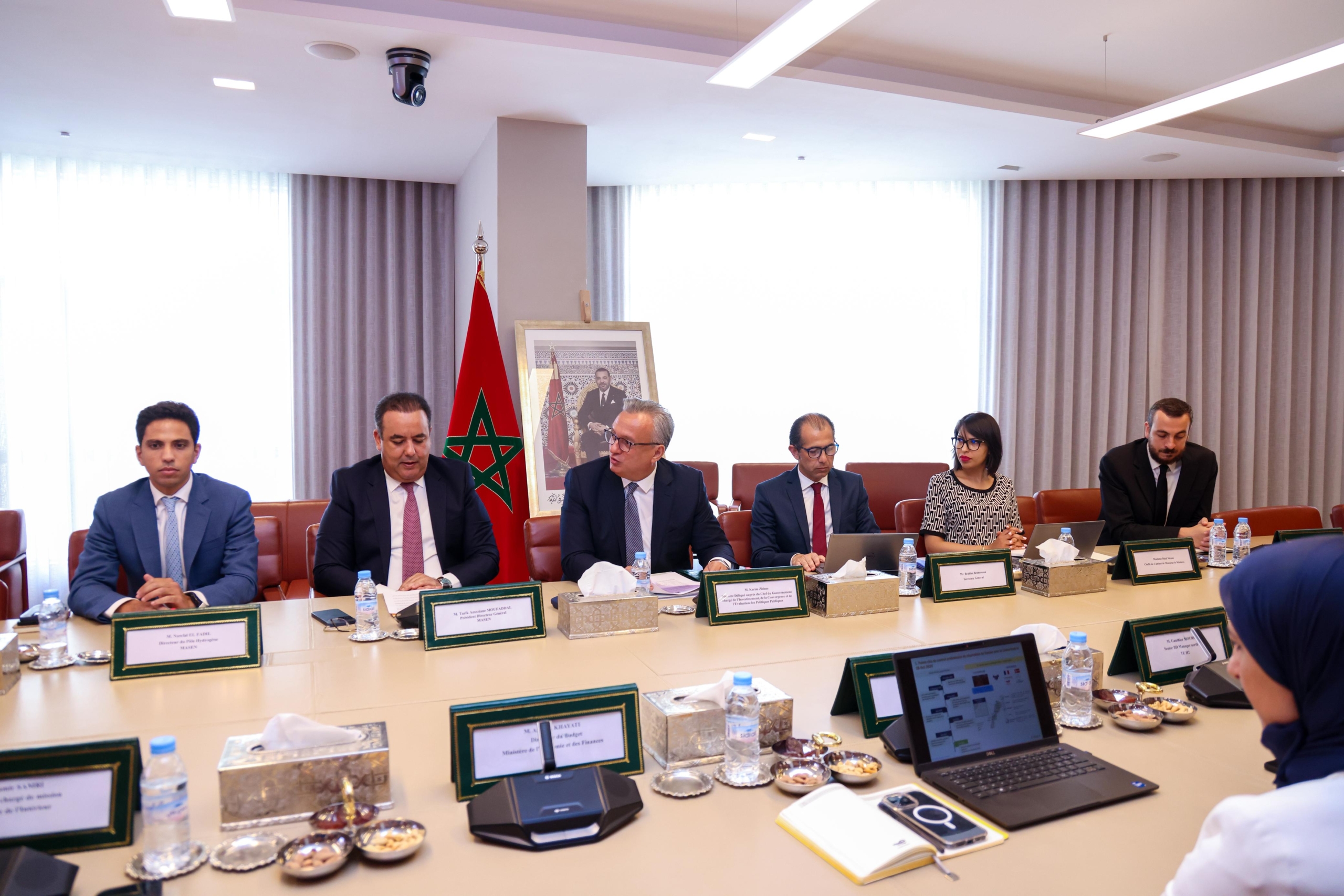 زيدان يترأس اجتماعا لتتبع تنزيل ورش الهيدروجين الأخضر