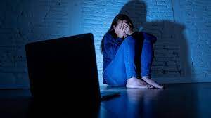 العنف الرقمي تحت مجهر وزارة التضامن والأسرة والأمن الوطني