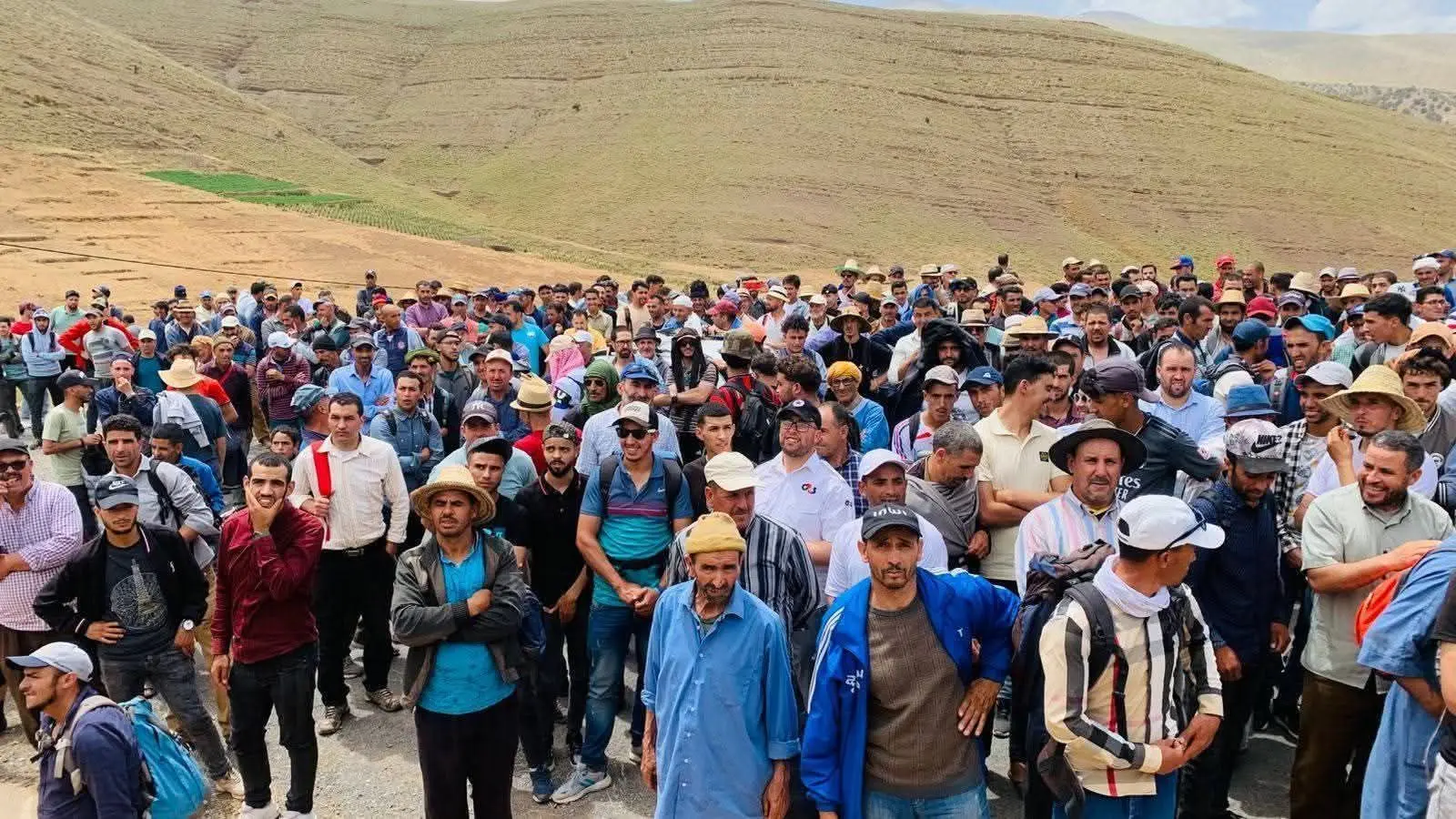 مسيرة ساكنة آيت بوكماز تتوج بتعهد عامل أزيلال بالاستجابة للمطالب