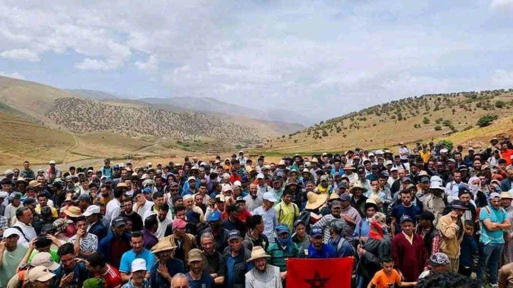 مسيرة أيت بوكماز تسائل عمل جهة وجماعة غائبتين