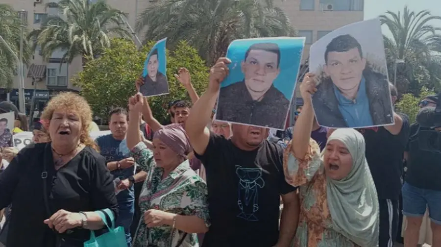 شرطي إسباني يخنق مغربيا حتى الموت ومطالب بتدخل الخارجية المغربية