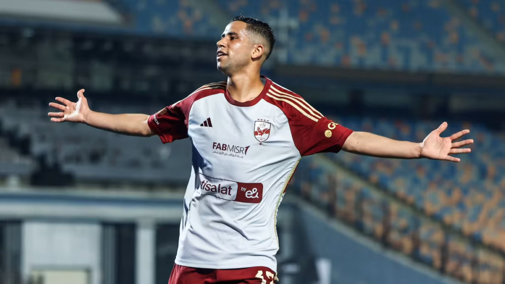 كبار الدوري المغربي يتهافتون على رضا سليم والأهلي يرفض الإغراءات