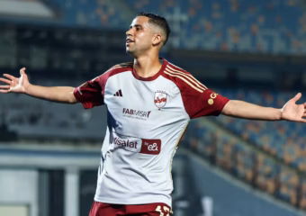 كبار الدوري المغربي يتهافتون على رضا سليم والأهلي يرفض الإغراءات