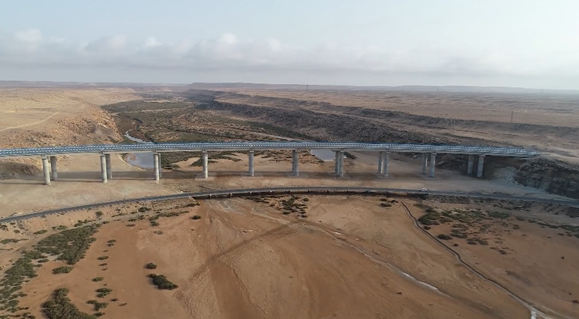 فنشا: أشغال بناء أكبر وأطول جسر طرقي بالمغرب تجاوزت 23%