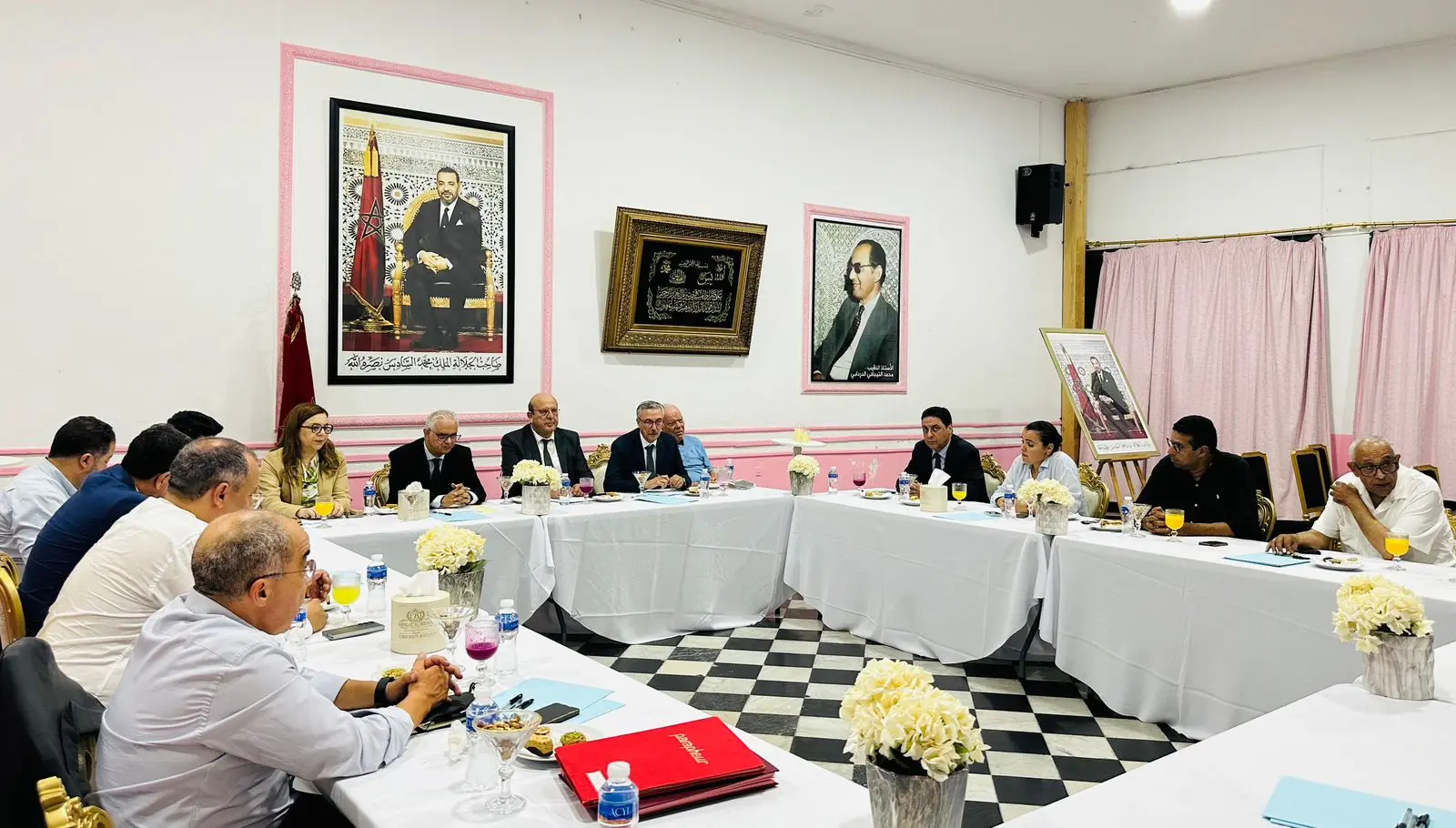 الاستقلال يشيد بمضامين الخطاب الملكي وسياسة اليد الممدوة تجاه الجزائر