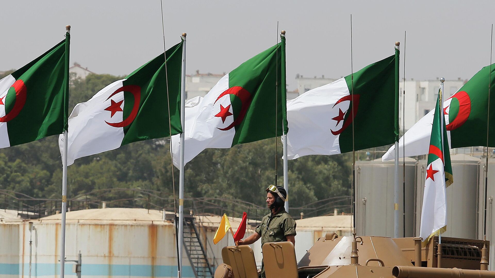 الجزائر على مفترق الطرق: حين يغلق أنبوب الغاز أبواب المستقبل