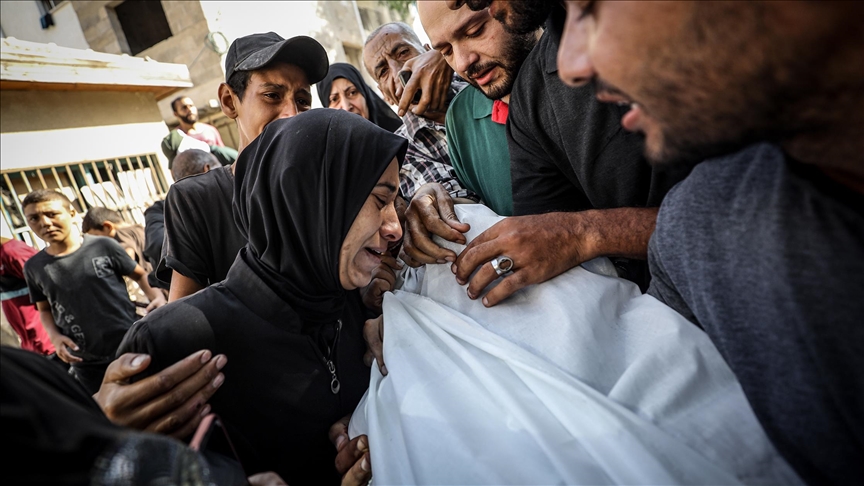 إسرائيل تقتل 20 فلسطينيا بينهم 9 من منتظري المساعدات