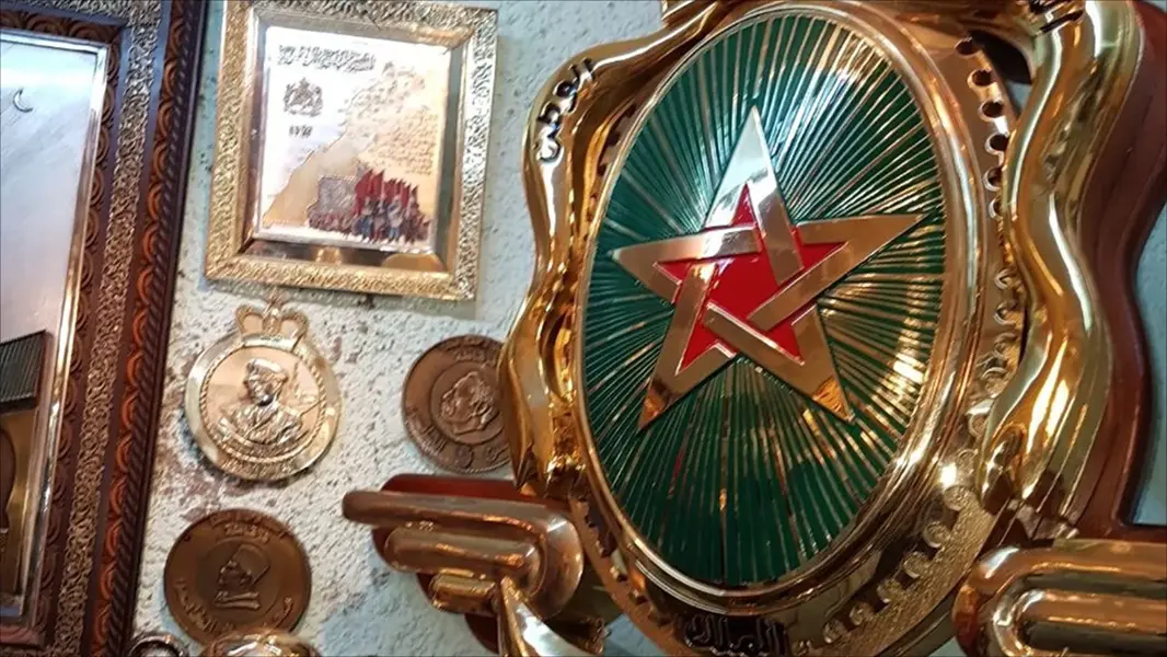 “عين النقبي” يحافظ على بريق النحاس الفاسي بمزج التراث والابتكار