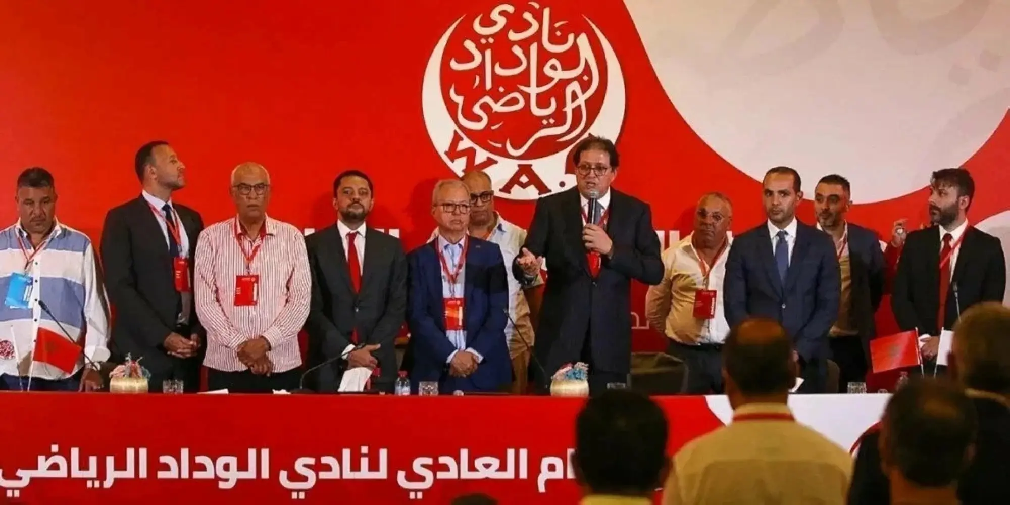 آيت منا يرضخ لمطالب المنخرطين ويعلن موعد الجمع العام