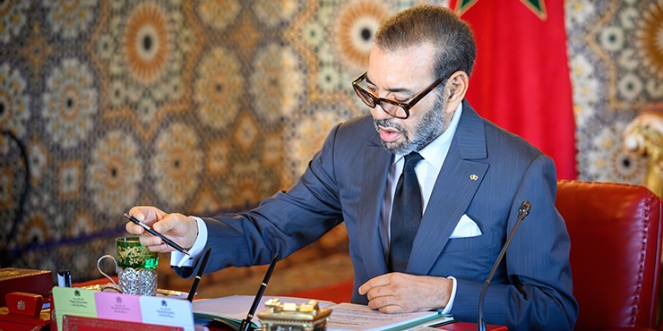 الملك يهنئ رئيس سنغافورة