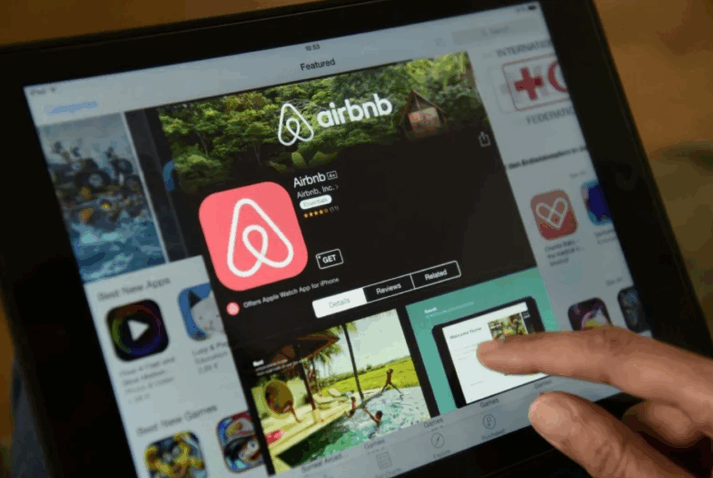 ارتفاع الإقبال على “Airbnb” خلال الصيف وترقب لتقنين القطاع