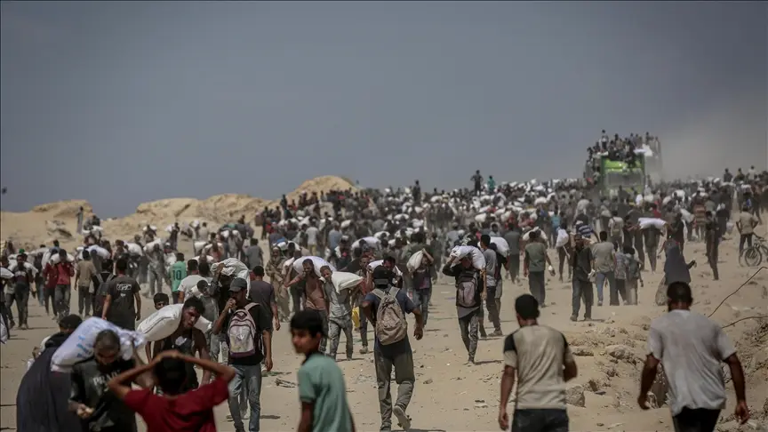 غزة.. فلسطينيان محرران يكشفان عن اعتقالات قرب مراكز المساعدات