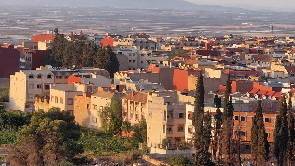 تدشين قاعة مغطاة كلفت 9.97 مليون درهم بالحاجب