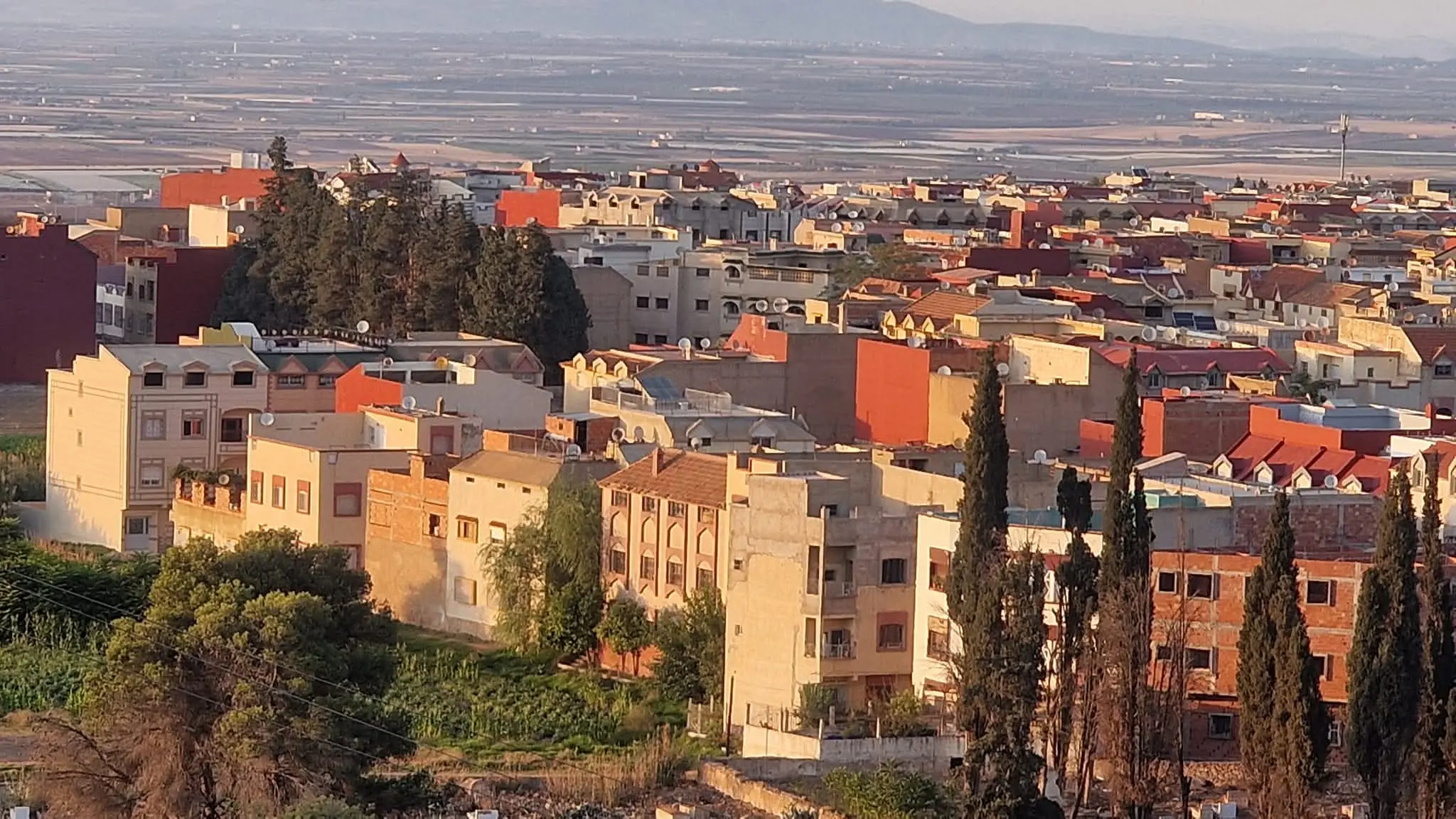 تدشين قاعة مغطاة كلفت 9.97 مليون درهم بالحاجب
