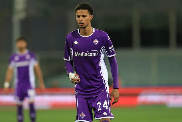 بيولي يغلق الأبواب.. وريتشاردسون يبحث عن نافذة للخلاص من فيورنتينا