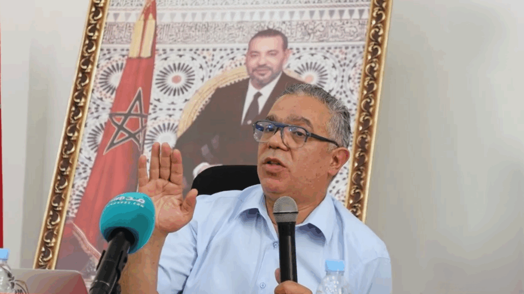 خمري ينتقد انزياح “لوموند” الفرنسية وخطأها في حق المغاربة