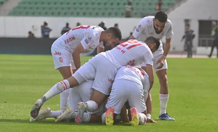 حسنية أكادير يطمح للعودة إلى قمة الدوري المغربي